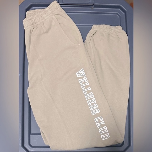 Sporty & Rich Wellness Club Flocked Sweatpants | (Elephant/White) - Picture 3 of 7